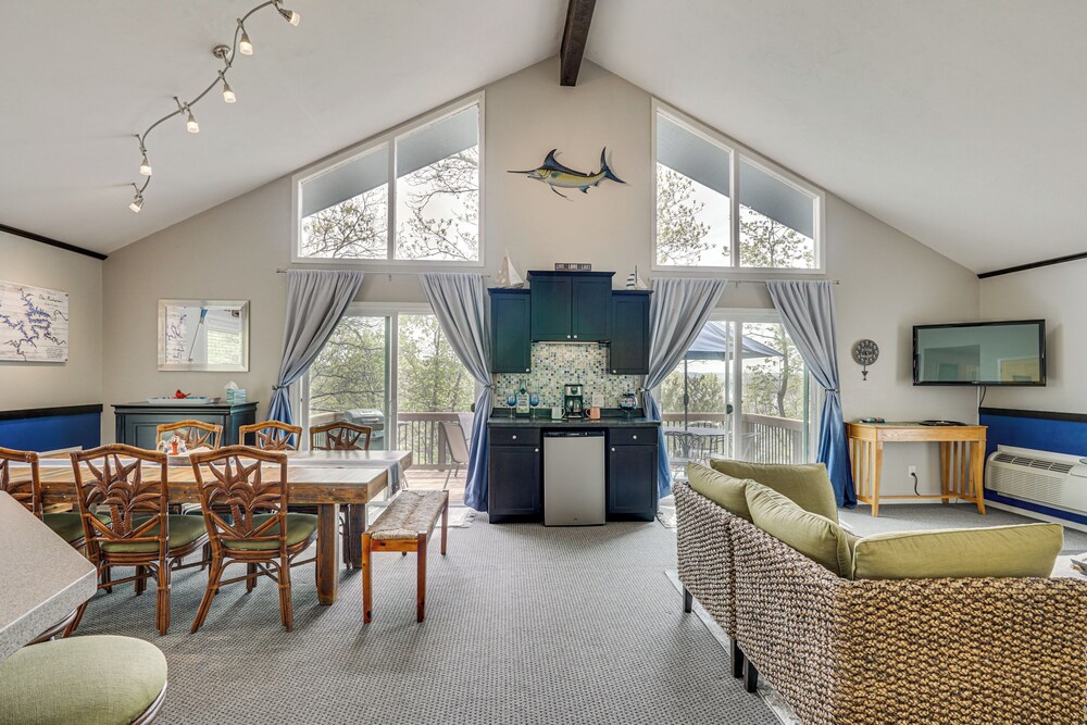 1 Mi to Margaritaville Resort Osage Beach Home - photo 5