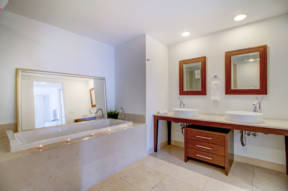 Private Residences at ICON Twr3 by JOS17 - photo 78
