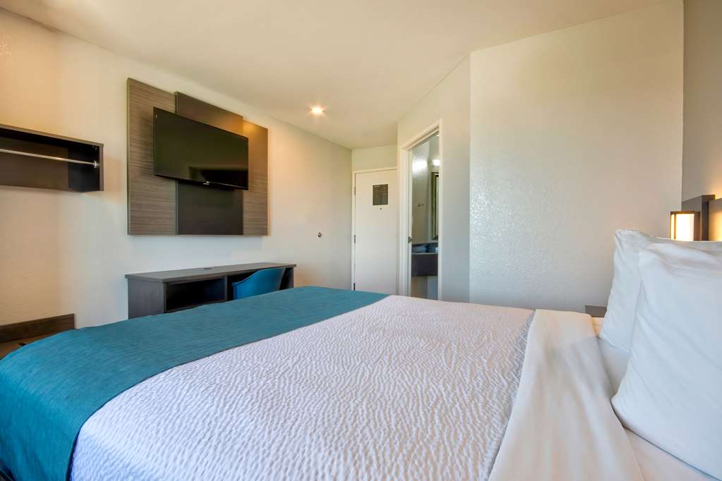 Motel 6 Harlingen TX - photo 20
