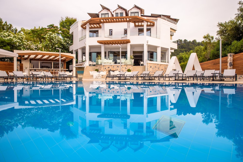 Hotel Poseidon - carbon neutral hotel in Patra