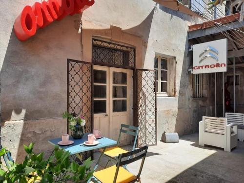Studio Avec Terrasse — hotel in Crest