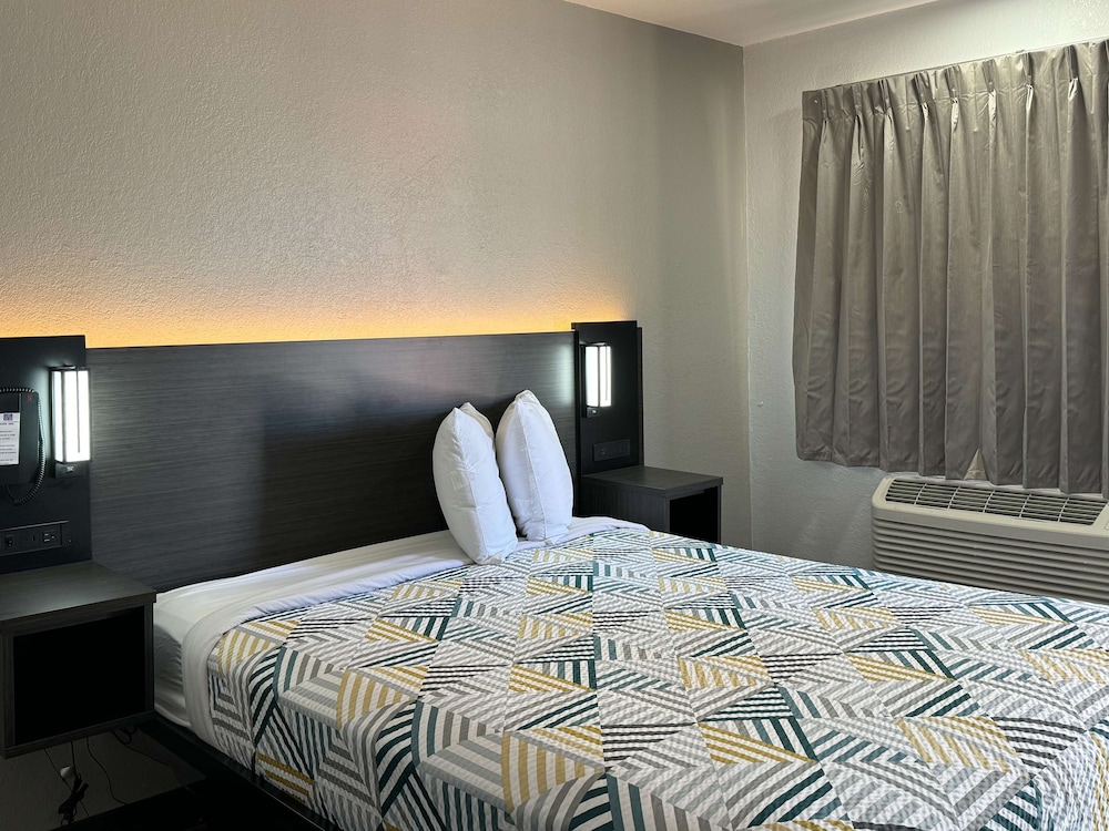 Motel 6 Bradenton FL - photo 21