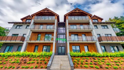 Apartamenty VIP Centrum Wczasowa 17 by Royal Aparts — 4-Star Luxury Hotel in Swieradow-Zdroj, Poland
