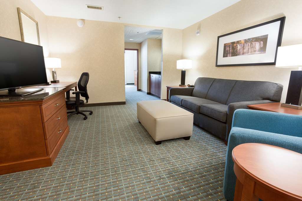Drury Inn & Suites Burlington - photo 11