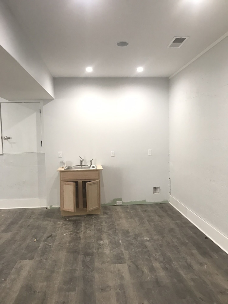 Luxury Unit on 12th South - photo 14