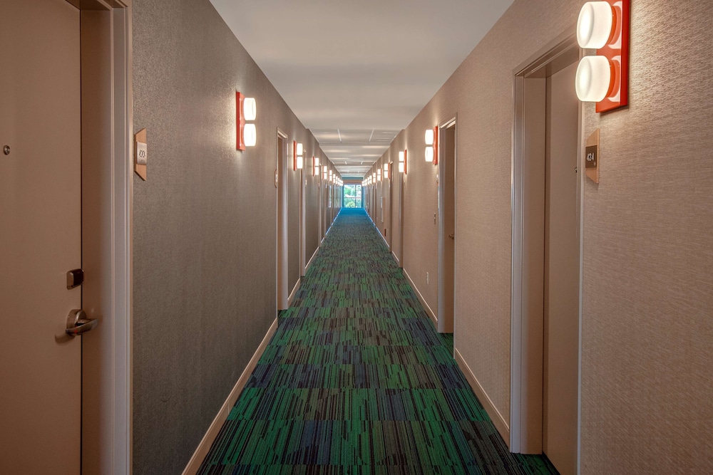 Home2 Suites by Hilton Las Vegas North - photo 39