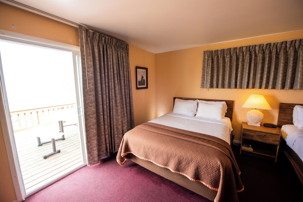 Bell's Melody Motel - photo 4