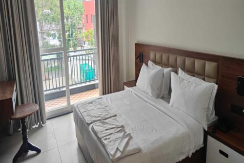 Hotel Embell — Naini Tal — photo 4