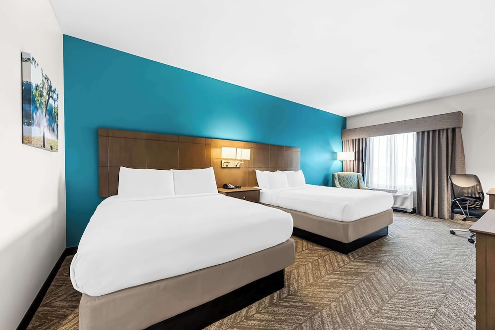 Best Western Plus Bolivar Hotel & Suites - photo 6