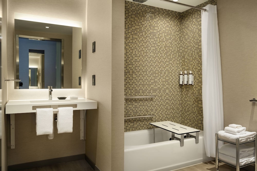 AC Hotel Oakland Downtown - photo 17