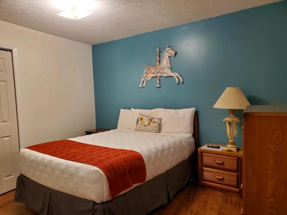 Meadowlark Motel with Restaurant & Bar - photo 25