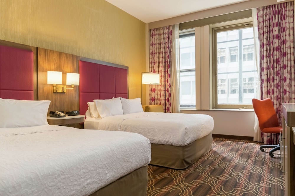 Hampton Inn Majestic Chicago Theatre District - photo 13