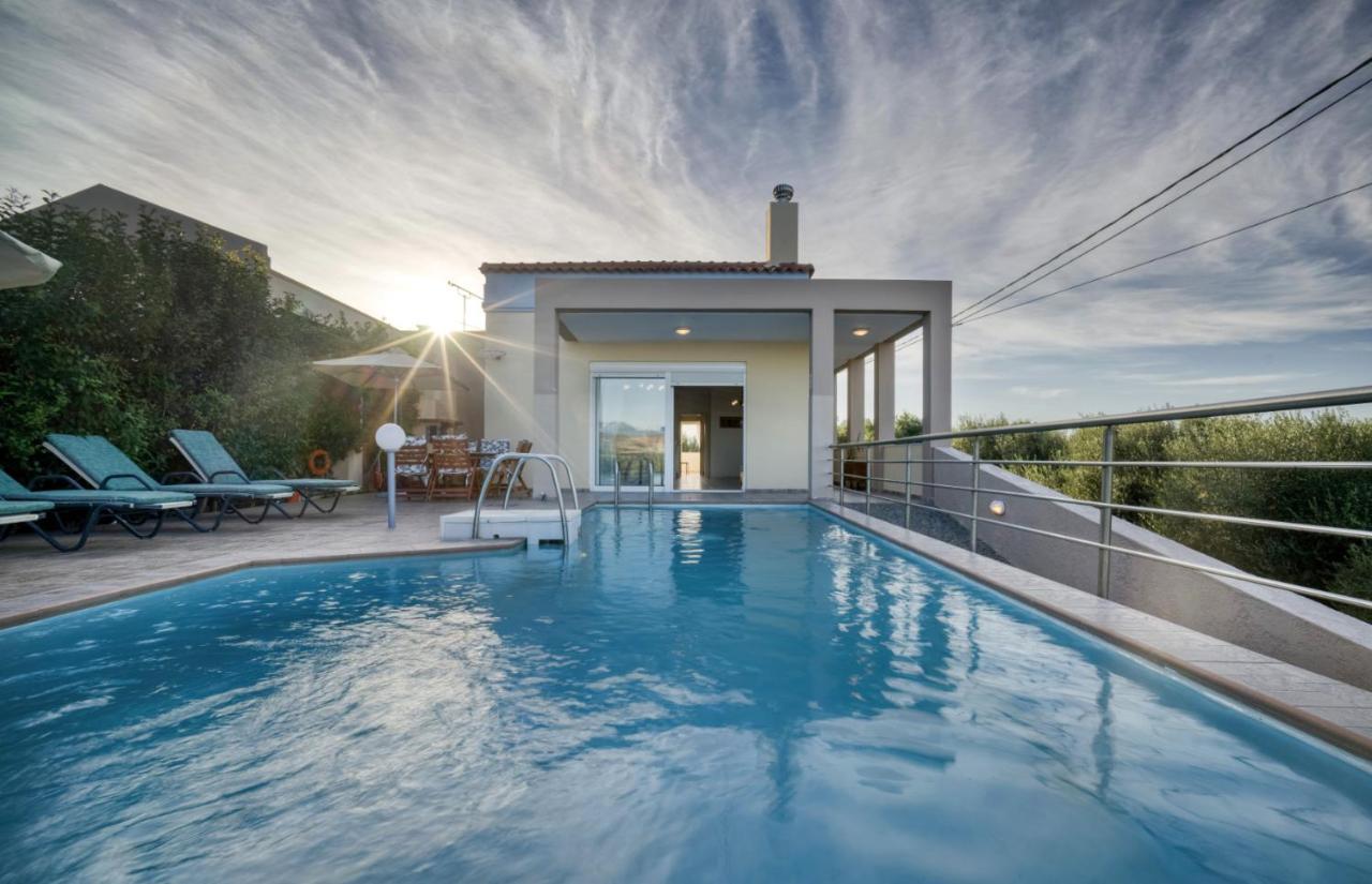 Villa Zafira — 4-Star Luxury Hotel in Prinos, Greece