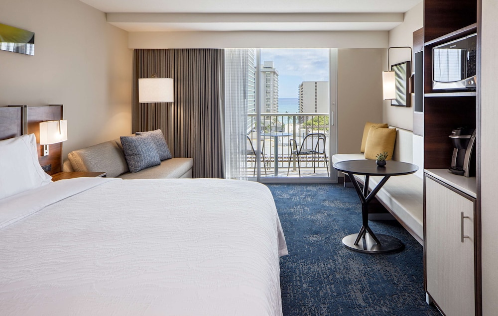 Hilton Garden Inn Waikiki Beach - photo 35
