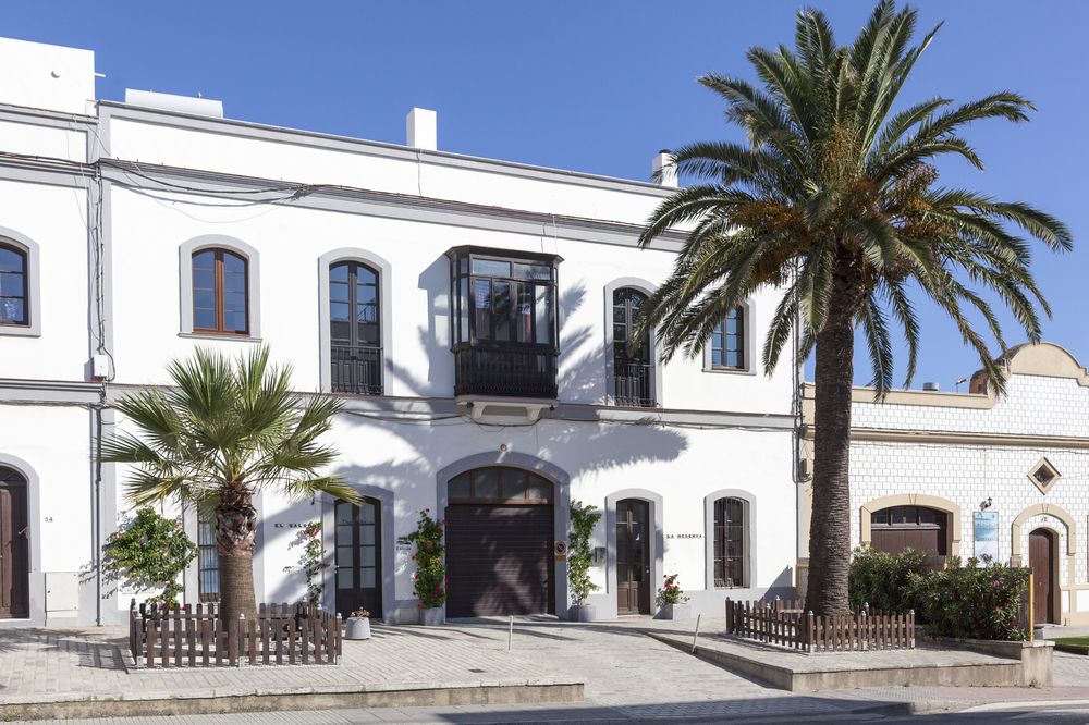 Darcilla Guest House — 4-Star Luxury Hotel in Tarifa, Spain