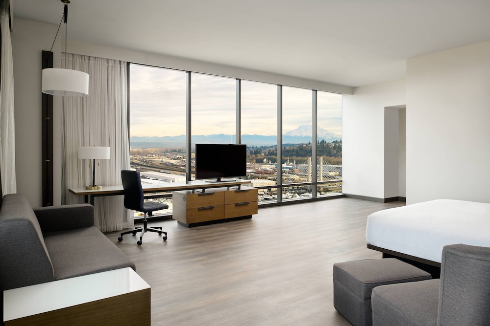 Marriott Tacoma Downtown - photo 15