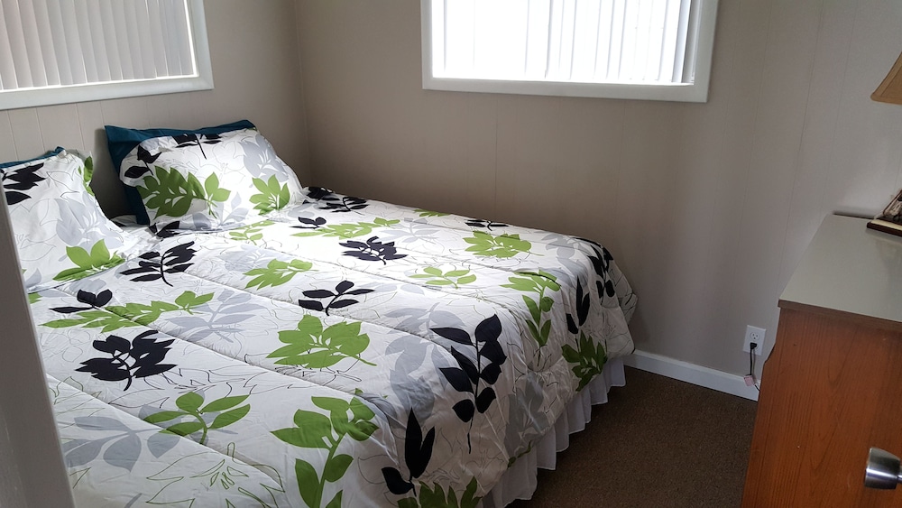 Lake Breeze Resort - photo 10