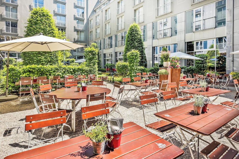 מזון ומשקאות