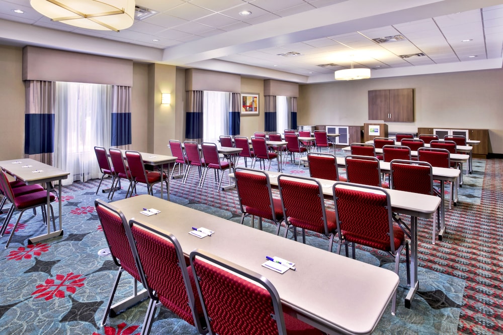 Holiday Inn Express & Suites Oak Ridge by IHG - photo 34