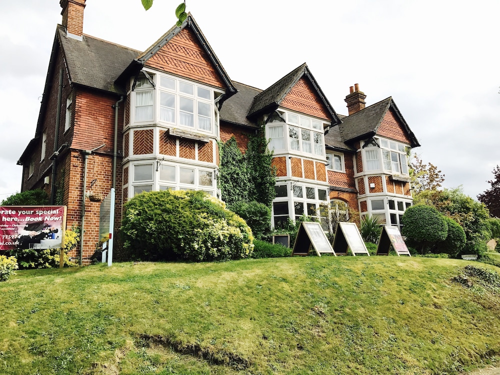 Tree Hotel at Iffley
