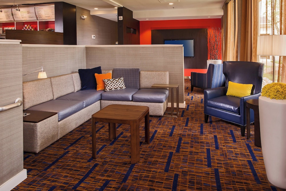 Courtyard by Marriott Richmond West - photo 2