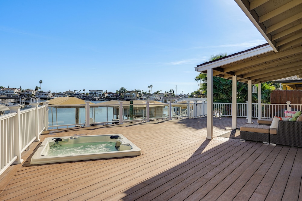 5 Min To Fast Water Waterfront Discovery Bay Home 22325245 — Discovery Bay