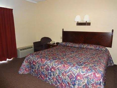 Superlodge Kingston Motel - photo 11