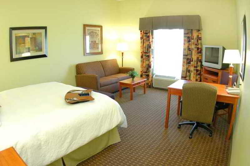 Hampton Inn & Suites Moline Quad City Int'l Aprt - photo 2