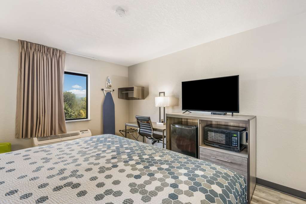 Sonesta Essential Des Moines - photo 10