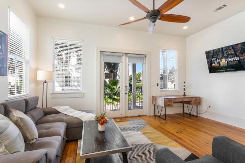 Amazing 3BR Cottage off St Charles with Pool — 4-Star Luxury Hotel in New Orleans, United States