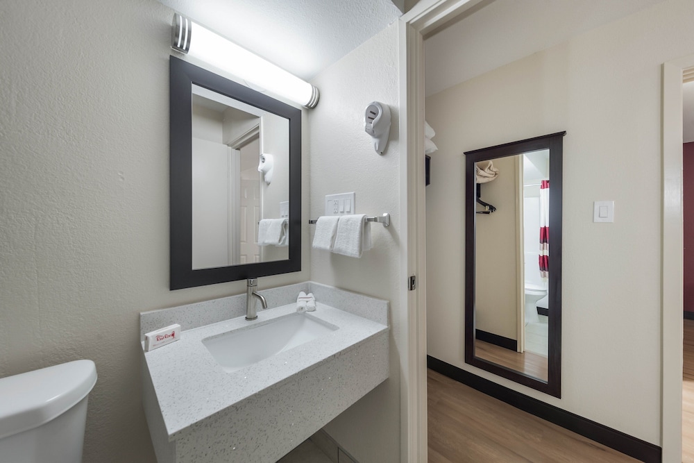 Red Roof Inn & Suites Denton - photo 21