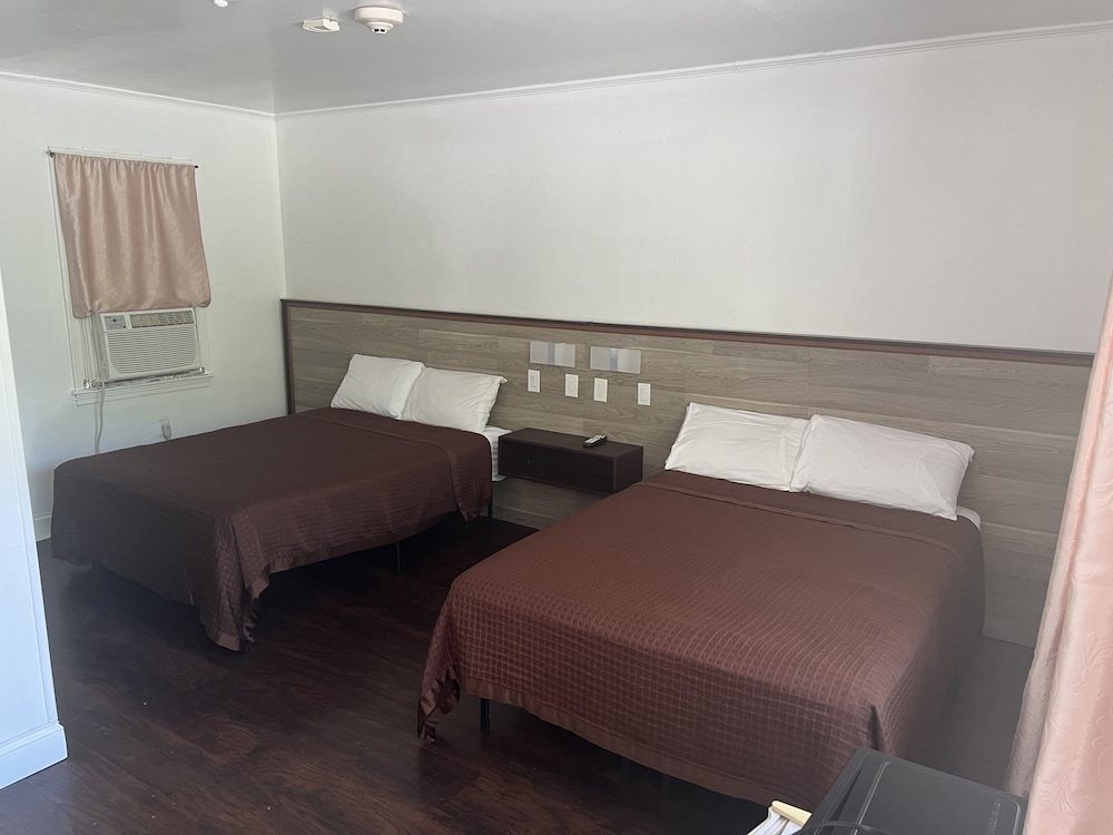Cadet Motel - photo 21