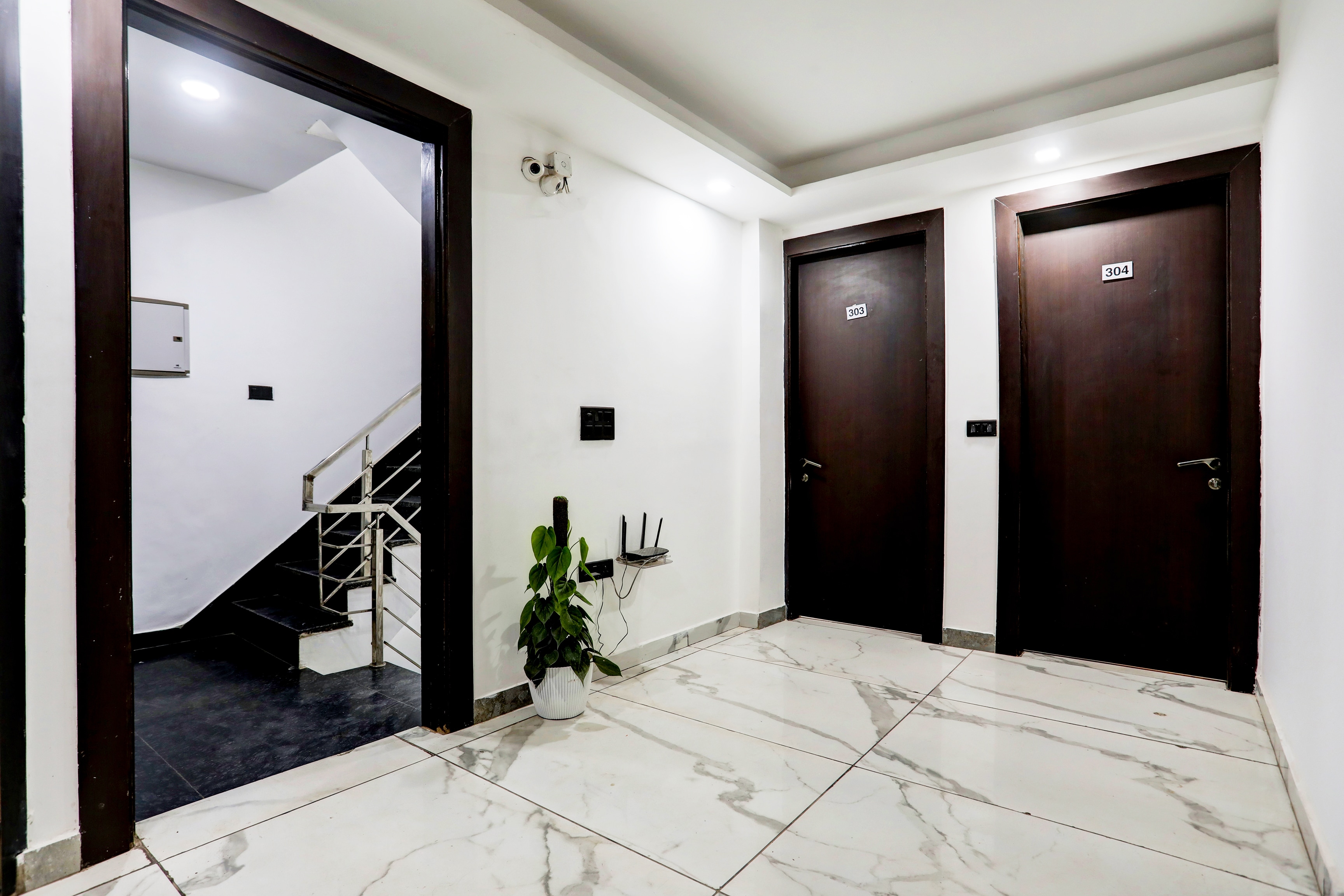 Super Townhouse Sector 52 Near Artemis Hospital