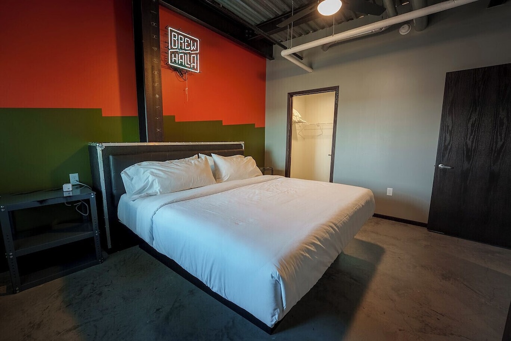 Brewhalla Hotel - photo 61