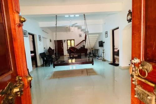 Kariyil Kayaloram Homestay — 4-Star Luxury Hotel in Shertallai, India