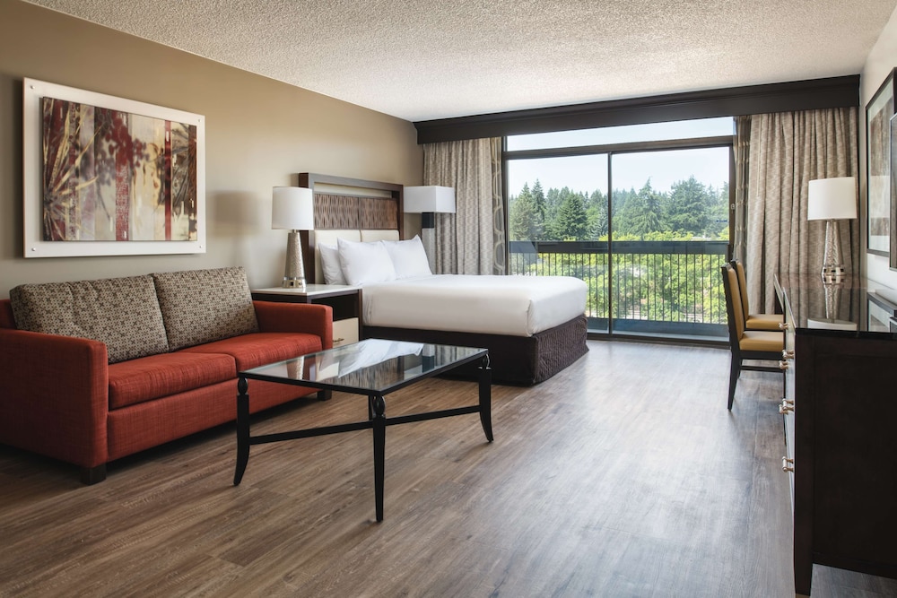 Hilton Bellevue - photo 21