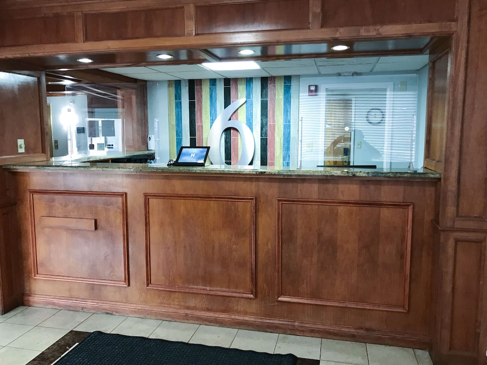 Studio 6 Suites Tupelo MS North - photo 3