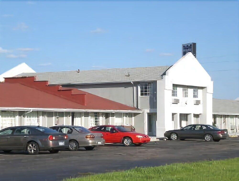 Knights Inn Grand Blanc - photo 20