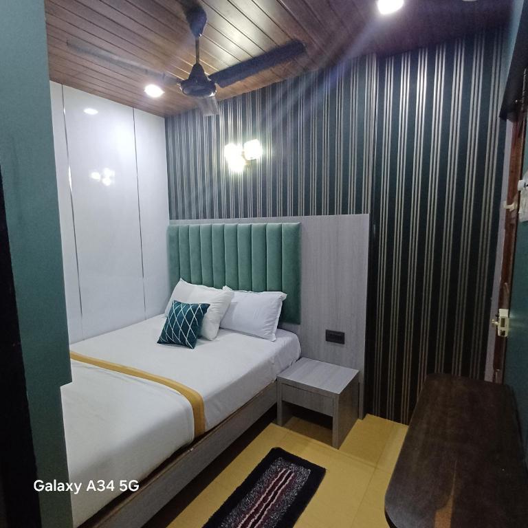 Hotel Regal Plaza in Mumbai, India