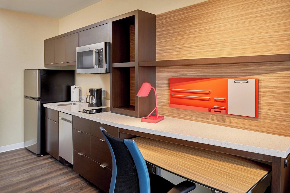 TownePlace Suites by Marriott Columbus North OSU - photo 21