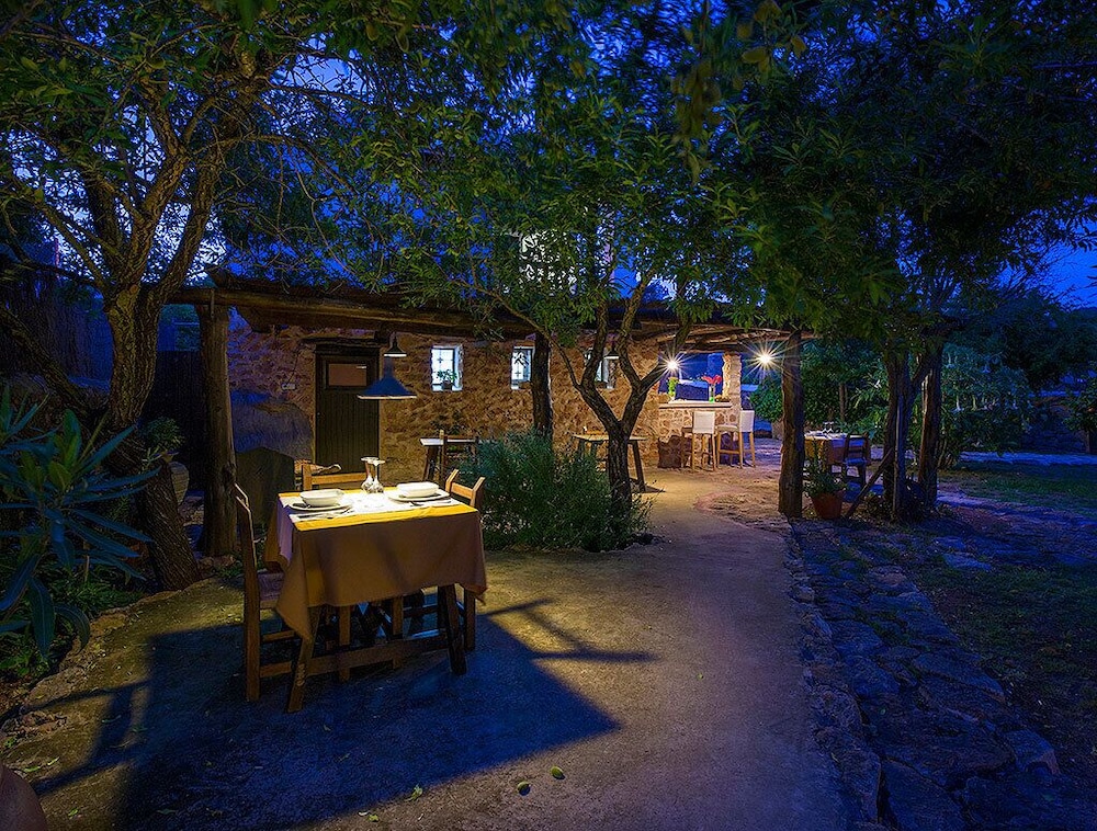 Hotel Rural Can Partit Adults Only in Sant Antoni De Portmany, Spain