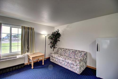 Days Inn by Wyndham Lolo Missoula Area - photo 30