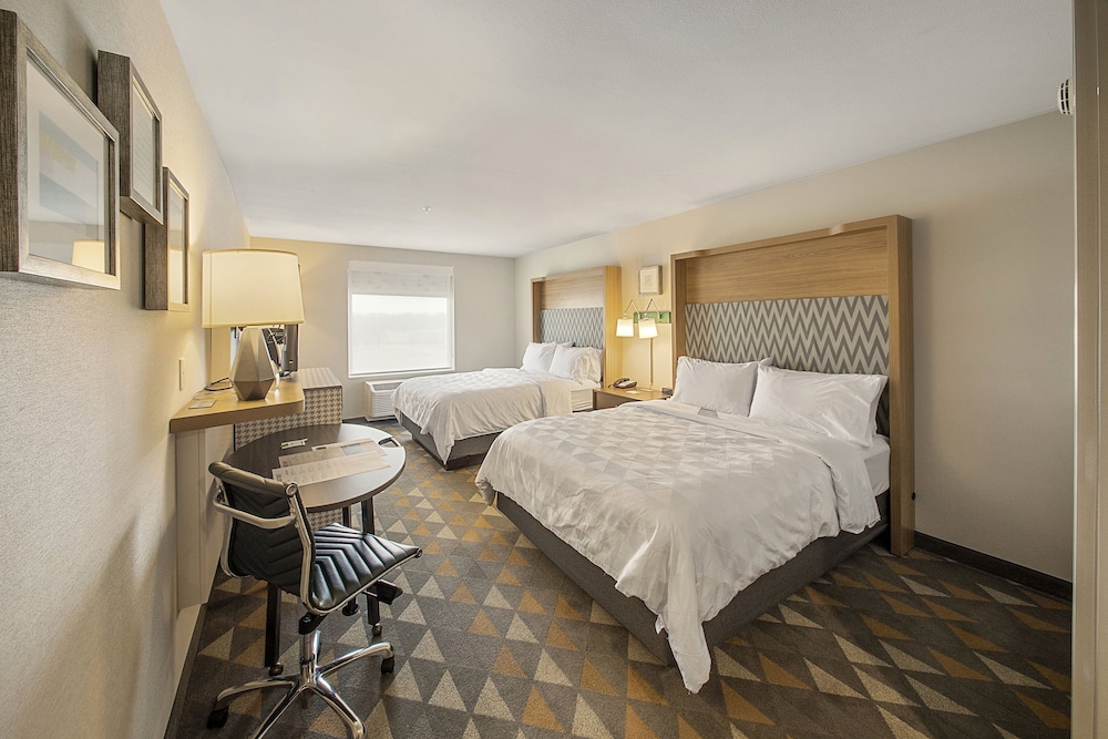 Holiday Inn & Suites Decatur Forsyth by IHG - photo 17