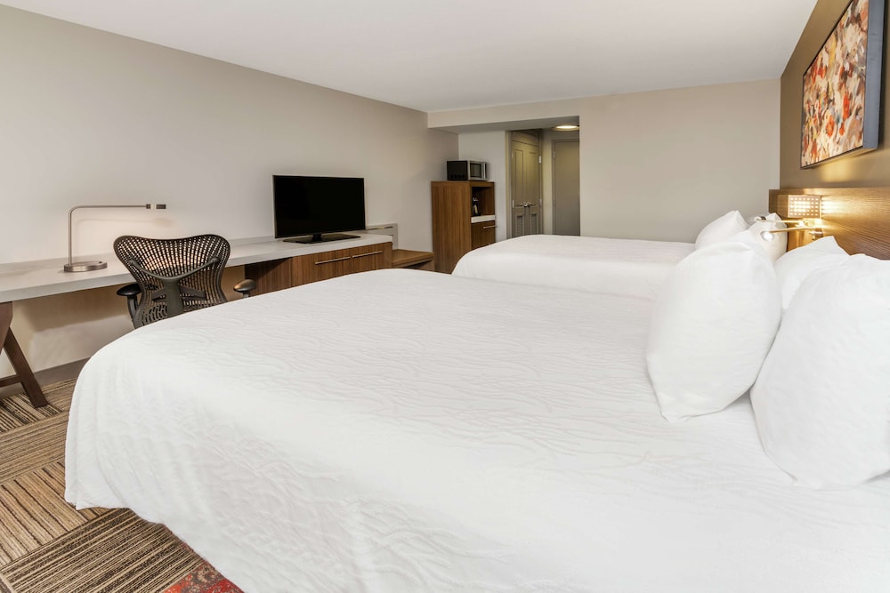 Hilton Garden Inn Syracuse - photo 15