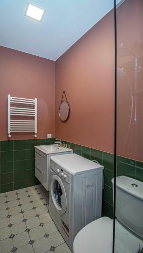Superior Apartment In Abanotubani By Wehost