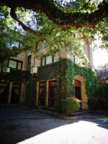 Hotel De La Tour in Bella Vista, Argentina