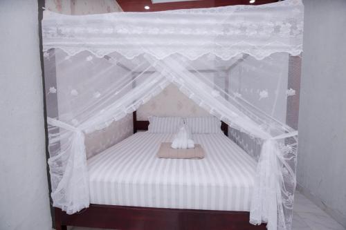 Explore Sumatra's Wonders - last minute hotel in Unknown City