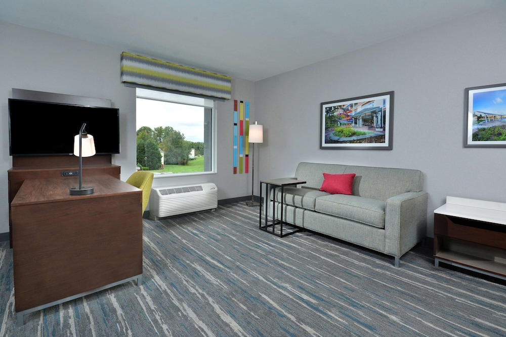 Hampton Inn & Suites by HIlton Charlotte North I 485 - photo 44