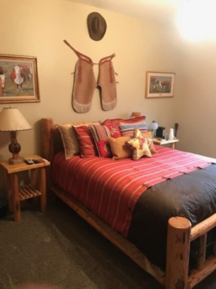 Inn on Bigfork Bay John Wayne — Bigfork — photo 5