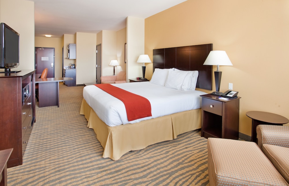 Holiday Inn Express Hotel & Suites Gallup East by IHG - photo 8